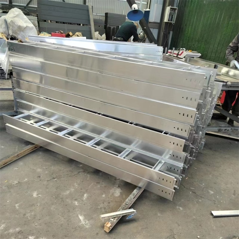 铝合金电缆槽盒