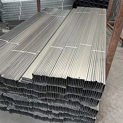 托盘式电缆桥架