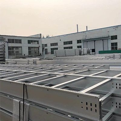 铝合金电缆槽盒