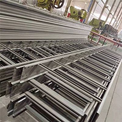 大跨距电缆桥架